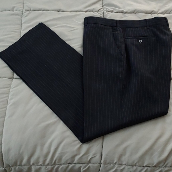 Reed St. James Suit - Suit coat and pant set - Picture 7 of 11